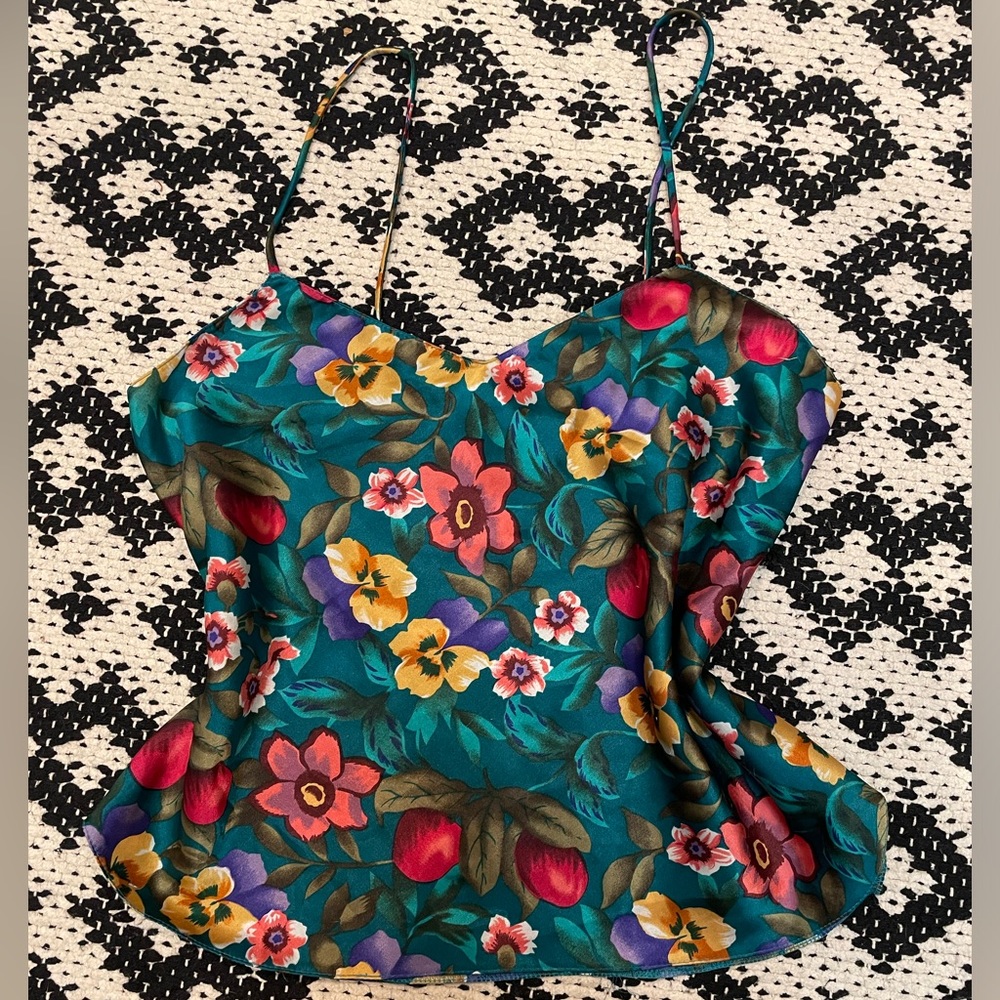 🇺🇸 Vintage Lucie Ann ll satin cami Size S
